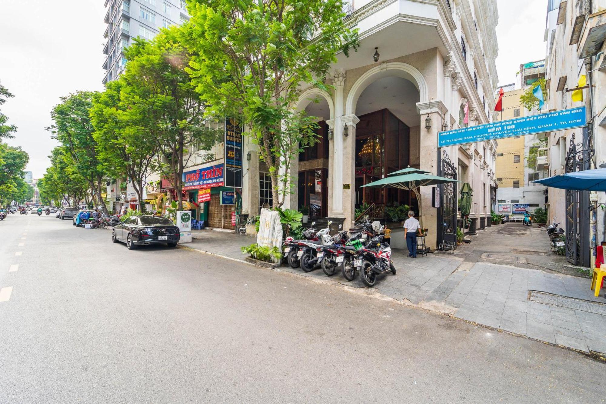 Diamond Luxury Ben Thanh Apartment Ho Chi Minh City Exterior photo